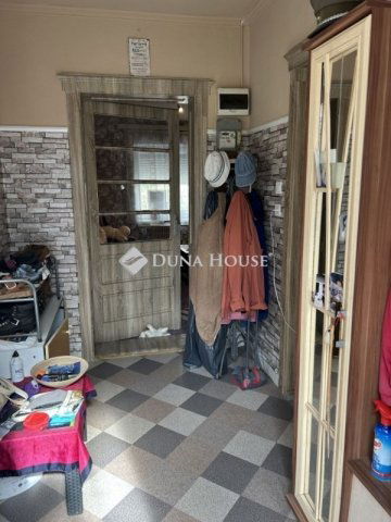 Eladó családi ház, Turán 40 M Ft, 3 szobás