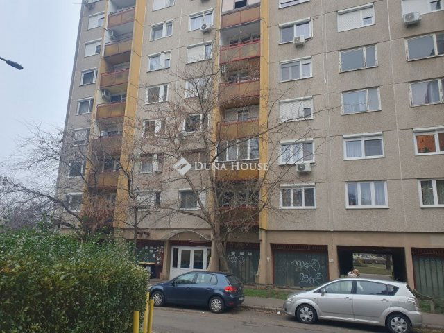 Kiadó panellakás, albérlet, Budapesten, IV. kerületben, 2 szobás