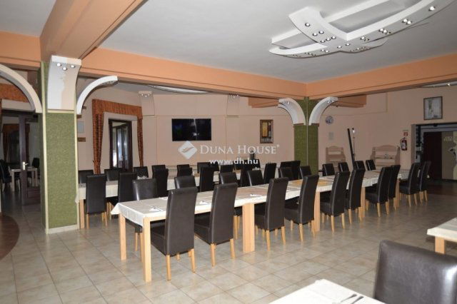 Eladó hotel, Dávodon 350 M Ft, 2 szobás / költözzbe.hu