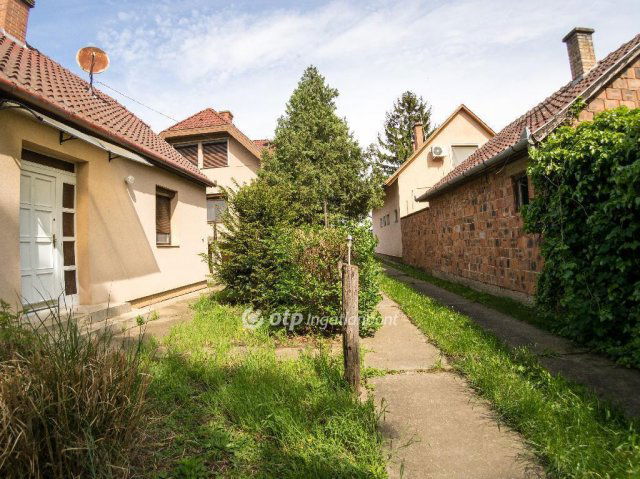 Eladó családi ház, Hajdúszoboszlón 129.9 M Ft, 4+1 szobás