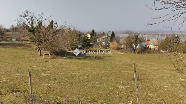Eladó telek, Lábatlanon 38.9 M Ft / költözzbe.hu