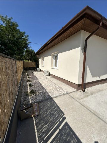 Eladó családi ház, Veresegyházon 104.99 M Ft, 3+1 szobás