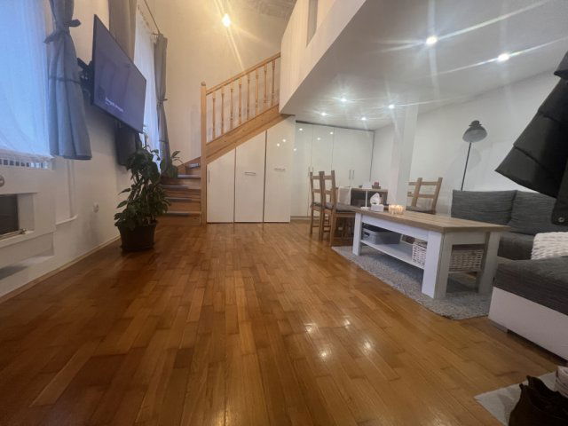 Eladó téglalakás, Budapesten, VIII. kerületben, Baross utcában