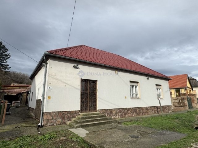 Eladó családi ház, Görcsönyben 42.9 M Ft, 5 szobás