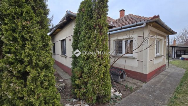 Eladó családi ház, Ruzsán 25.49 M Ft, 2 szobás