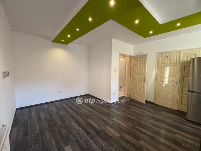 Eladó téglalakás, Budapesten, X. kerületben 65 M Ft, 1+1 szobás