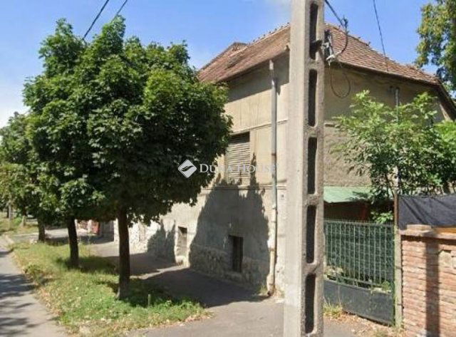 Eladó családi ház, Pécsett, Endresz György utcában 49.9 M Ft
