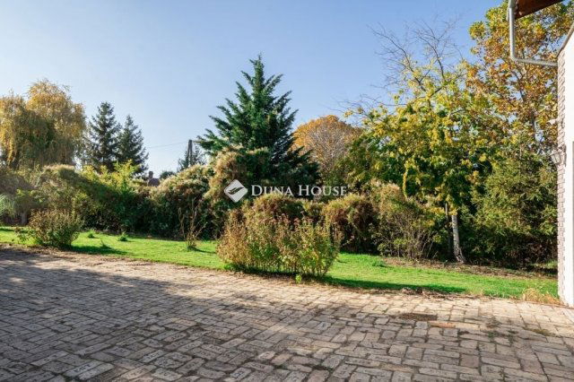 Eladó családi ház, Kecskeméten 175 M Ft, 7 szobás