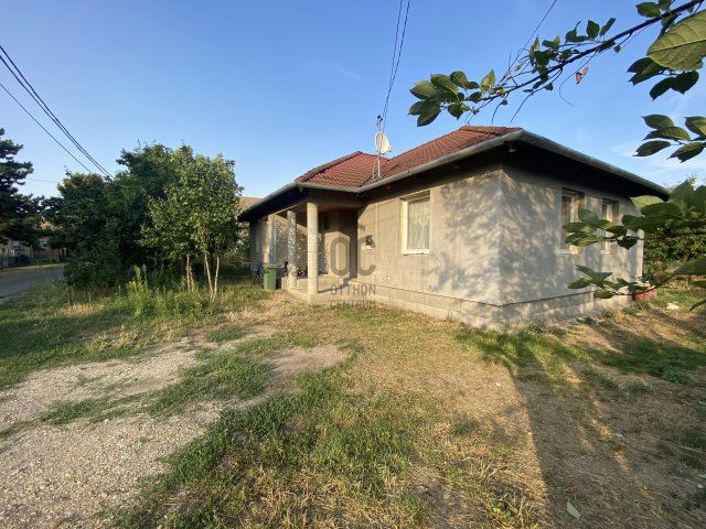 Eladó családi ház, Abonyban 37.5 M Ft, 4 szobás
