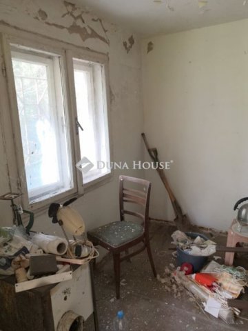 Eladó telek, Budapesten, III. kerületben 45 M Ft