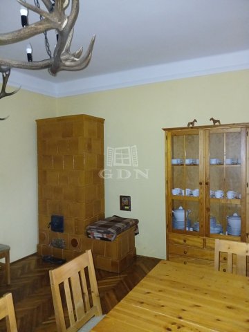 Eladó családi ház, Bakonybélben 91.3 M Ft, 4 szobás