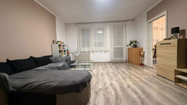 Eladó panellakás, Szombathelyen 46.9 M Ft, 1+2 szobás