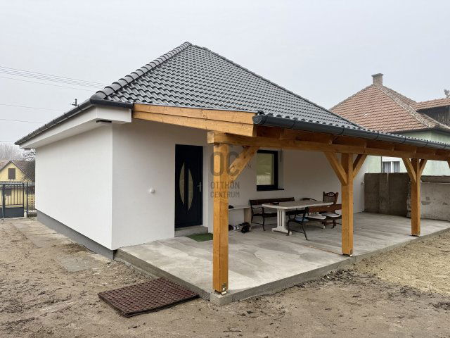 Eladó családi ház, Maglódon 84.99 M Ft, 4 szobás