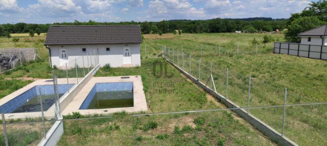 Eladó ikerház, Budapesten, XVI. kerületben 179.9 M Ft, 5 szobás