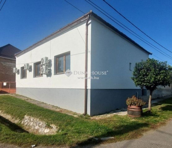 Eladó családi ház, Pécsudvardon 29 M Ft, 2 szobás