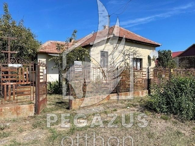 Eladó családi ház, Tiszaszentimrén 11.5 M Ft, 2 szobás