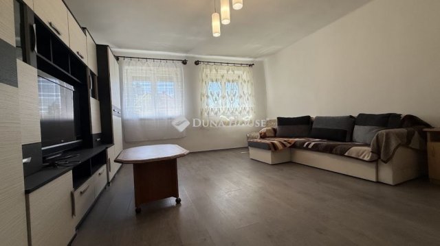 Eladó családi ház, Hosszúperesztegen 22.5 M Ft, 1+1 szobás