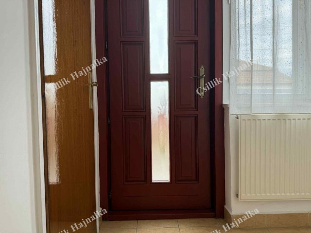 Eladó családi ház, Szajolon 59.9 M Ft, 3 szobás