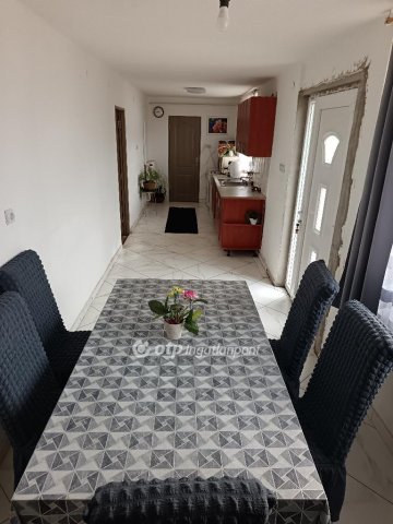 Eladó családi ház, Nádudvaron 15 M Ft, 2+1 szobás