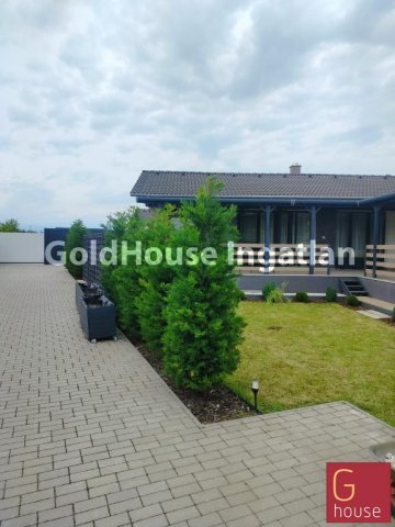 Eladó családi ház, Siófokon 125 M Ft, 4 szobás