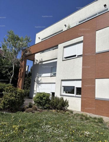 Eladó családi ház, Budapesten, XI. kerületben, Sasadi úton