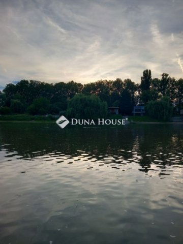 Eladó családi ház, Budakalászon 149 M Ft, 2 szobás