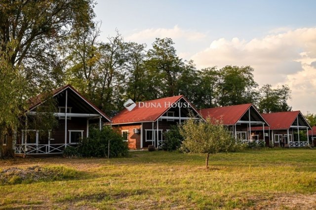 Eladó hotel, Újlengyelen 748 M Ft / költözzbe.hu
