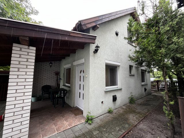 Eladó családi ház, Cegléden 29.9 M Ft, 3 szobás