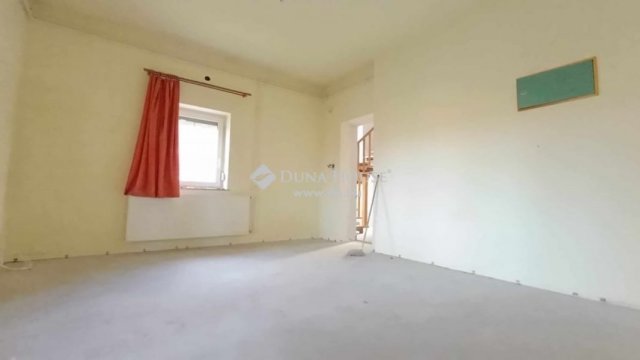 Eladó családi ház, Mohácson 43 M Ft, 4 szobás