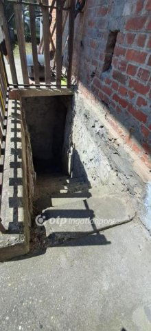 Eladó téglalakás, Salgótarjánban 17.9 M Ft, 3 szobás