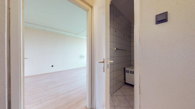 Eladó panellakás, Miskolcon 20 M Ft, 1 szobás