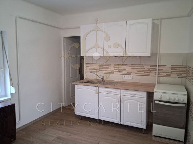 Eladó családi ház, Siófokon 65 M Ft, 2 szobás