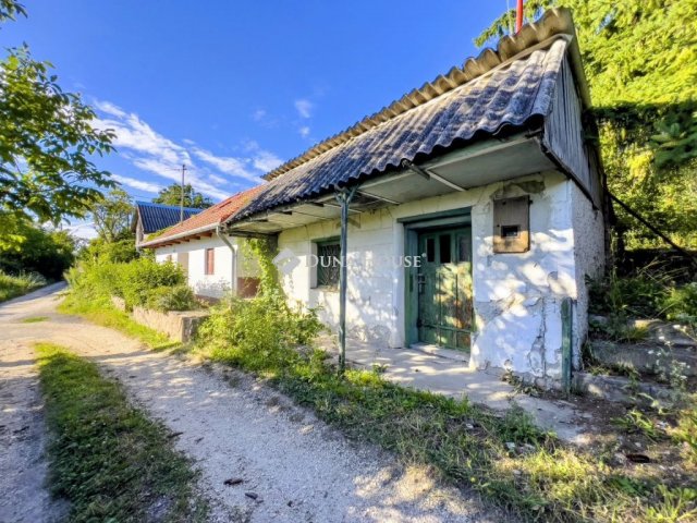 Eladó mezogazdasagi ingatlan, Biatorbágyon 35 M Ft