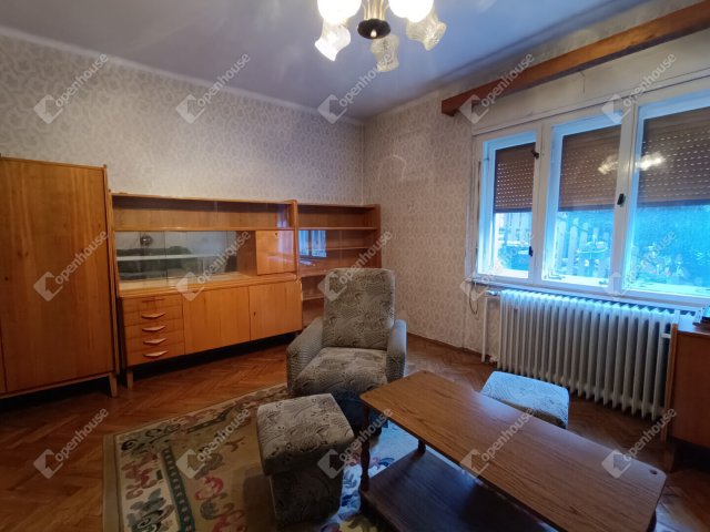 Eladó családi ház, Sopronban 120 M Ft, 7 szobás