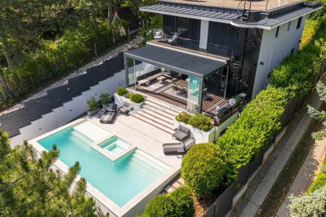 Eladó családi ház, Budapesten, III. kerületben 789 M Ft