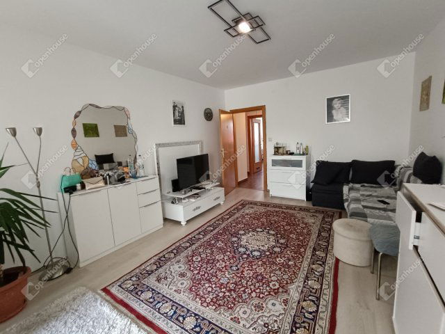 Eladó téglalakás, Sopronban 129 M Ft, 4 szobás