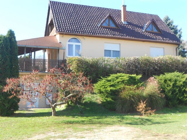 Eladó családi ház, Berzencén 40 M Ft, 3 szobás