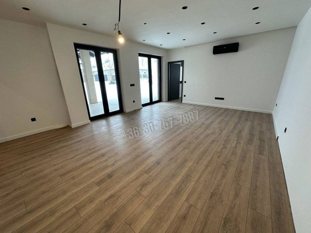 Eladó ikerház, Dunavarsányban 99.8 M Ft, 4 szobás