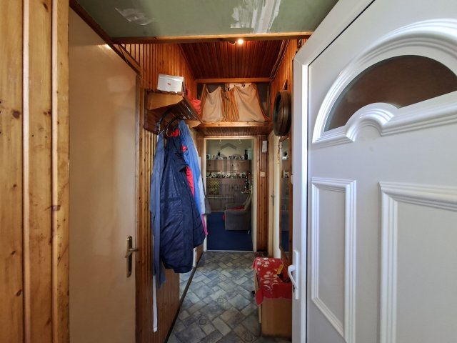 Eladó panellakás, Dorogon 37.9 M Ft, 2 szobás