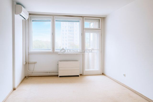 Kiadó panellakás, albérlet, Debrecenben 130 E Ft / hó, 2 szobás