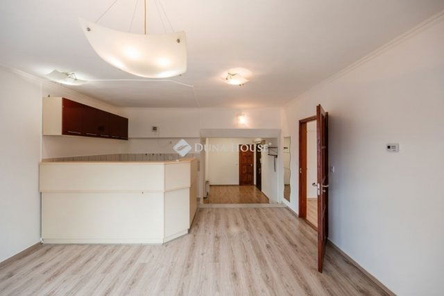 Eladó téglalakás, Budapesten, XVIII. kerületben 64.9 M Ft