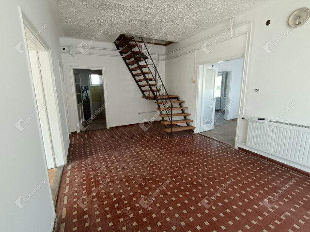 Eladó családi ház, Csokonyavisontán 21.8 M Ft, 5 szobás