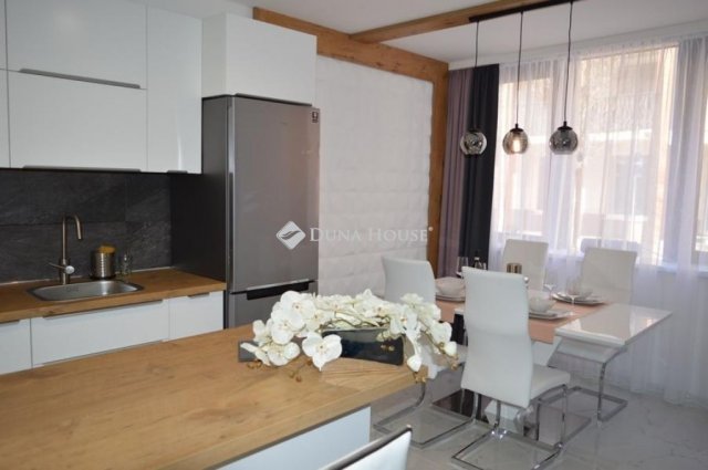 Kiadó téglalakás, albérlet, Debrecenben 300 E Ft / hó, 2 szobás