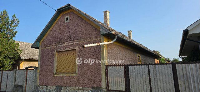 Eladó családi ház, Hajdúhadházon 23.999 M Ft, 3 szobás