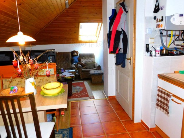 Eladó téglalakás, Balatonbogláron 165 M Ft, 3+2 szobás