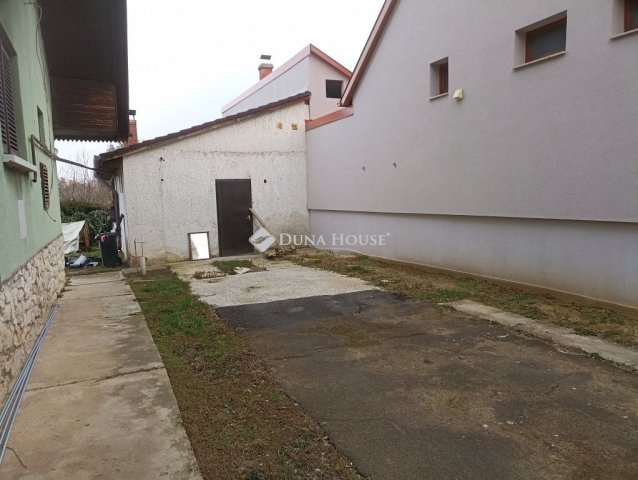 Eladó családi ház, Zalaegerszegen, Jókai Mór utcában 75 M Ft