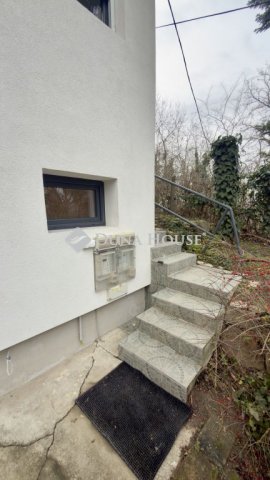 Eladó családi ház, Velencén 98 M Ft, 4 szobás
