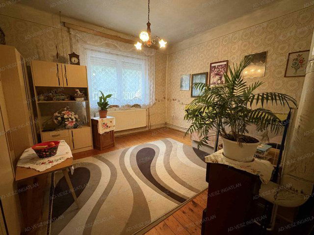 Eladó családi ház, Ócsán 48 M Ft, 2 szobás