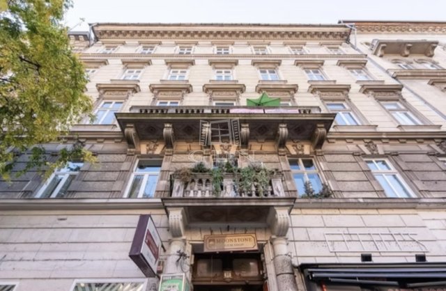 Eladó téglalakás, Budapesten, VI. kerületben 65 M Ft, 1+1 szobás