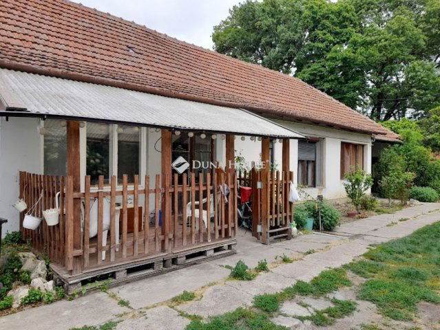 Eladó családi ház, Békéscsabán 39.5 M Ft, 6 szobás